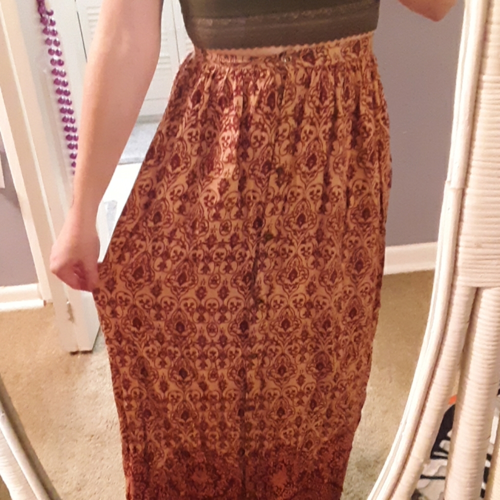 Patterned maxi skirt